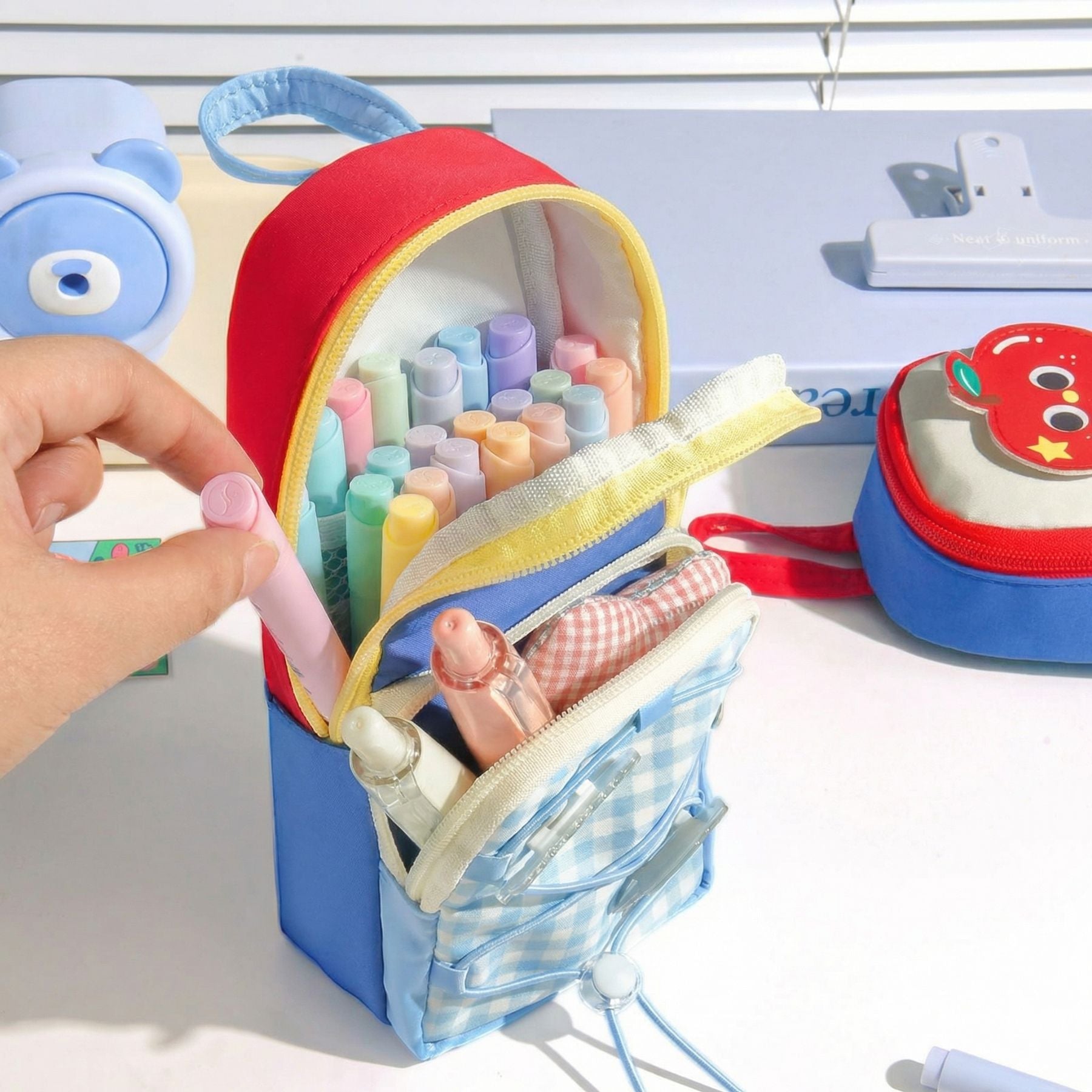 Trousse Kawaii Fille | Mini Sac à Dos Vichy | Motif Fruit Brodé | École Primaire